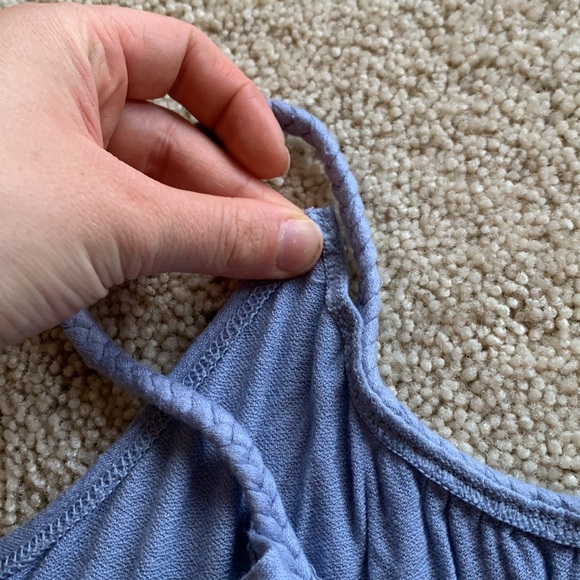 Periwinkle thin braided strap flowy tank top - Picture 4 of 7
